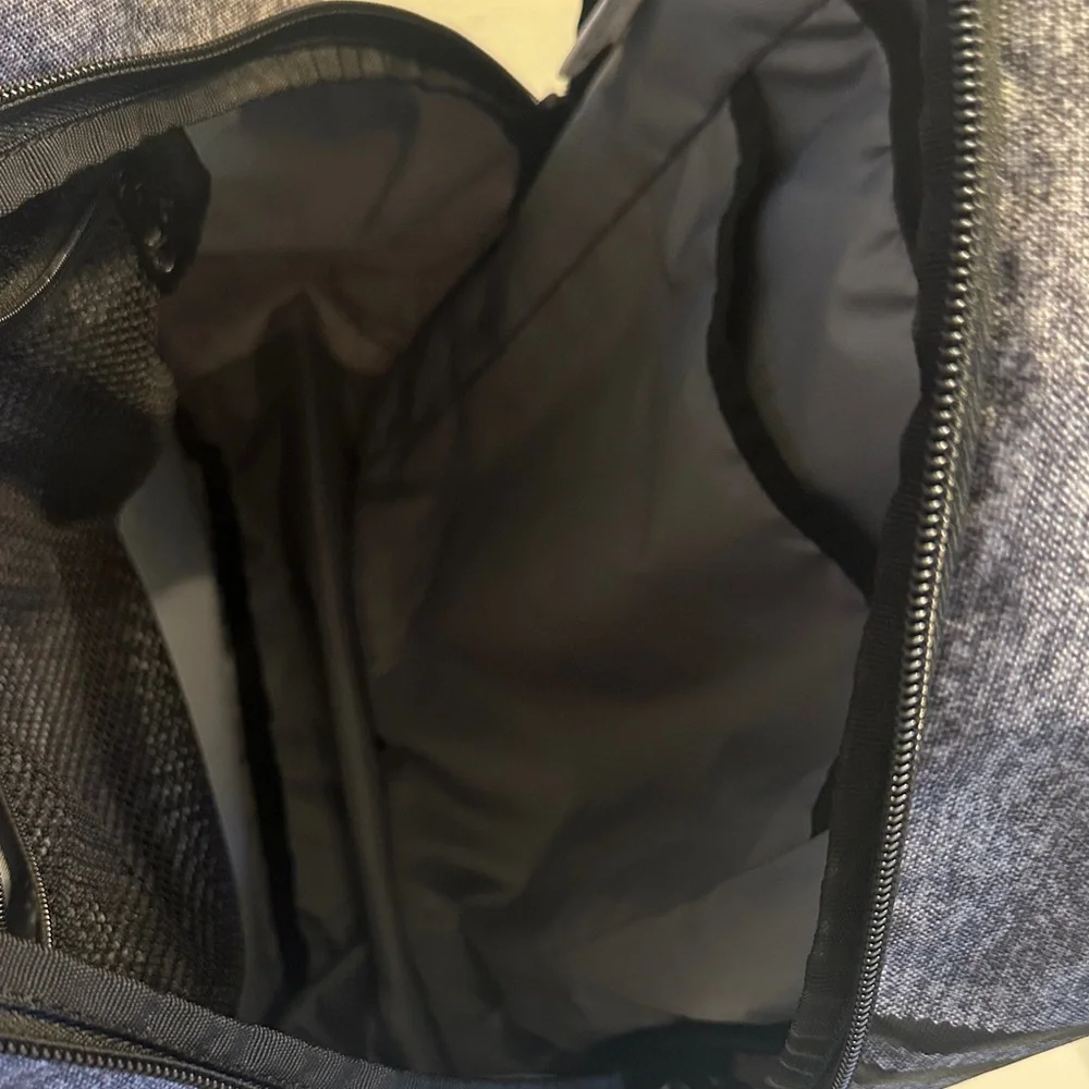 Adidas Heathered Gray Men's Backpack - Picture 5 of 5